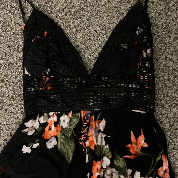 Romper - Picture 2 of 3